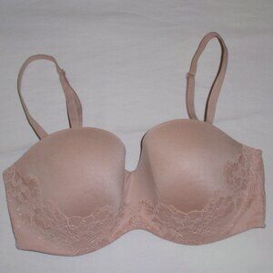 Victoria Secret Body Strapless Bra 34DD Lined Underwire Lace Trim Tan Beige